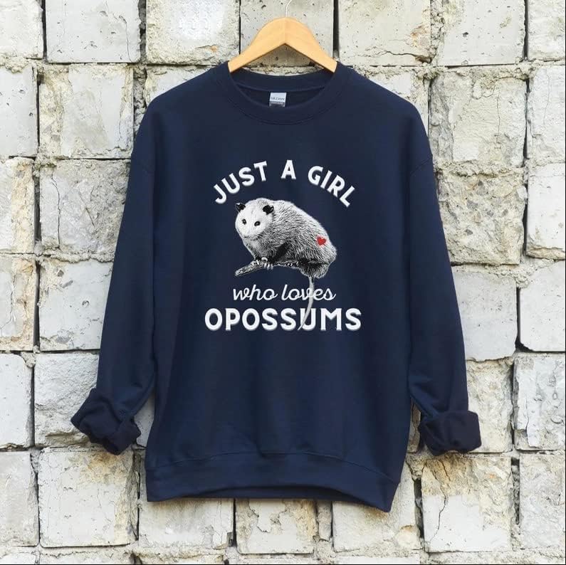 Slatka samo djevojka koja voli Opossums košulju, smiješni oposum Cool grafički T-shirt poklon za