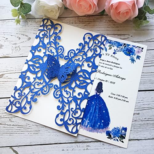 Kuchynee 50pcs Royal Blue Glitter Laser Cut Butterfly Pozivi za vjenčanje Kit 5 x7.3 inčni šuplji cvjetni