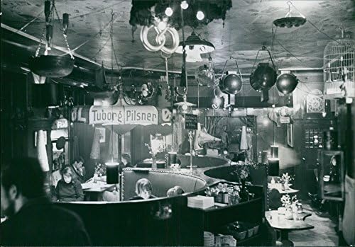 Vintage fotografija međunarodnog restorana Tokanten tokom radnog vremena u Kopenhagenu, Danska.- Mar 1966