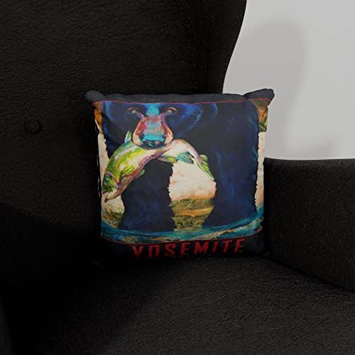 Yosemite ribolov medvjed Canvas Throw jastuk za kauč ili kauč kod kuće & amp; ured iz ulja slika umjetnika Kari Lehr 18 x 18.