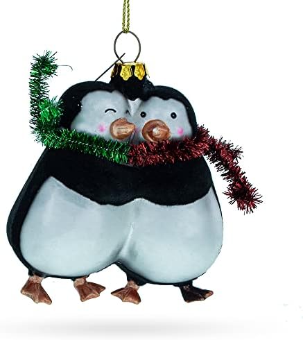 Penguin par u ljubavi Glass Božić Ornament 3.5 inča