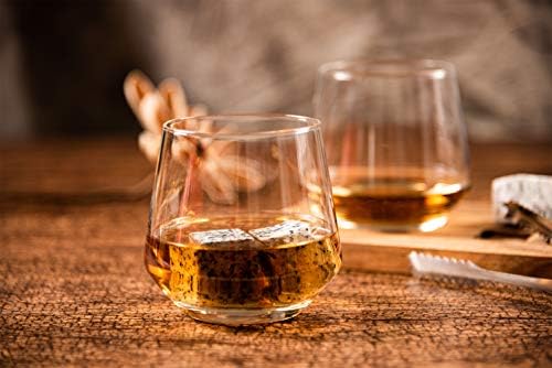 Hyperspace Whisky Poklon set, Whisky Flight ili Tequila Flight sa dvije osnovne čašice, Acacia Walnut Wood poslužavnik, Whisky cooling stone cube x 4, pinceta, Set od 8 komada