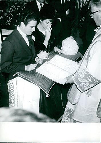 Vintage fotografija Sylvia Casablancas i Cesare Spadaccini na njihovom vjenčanju.