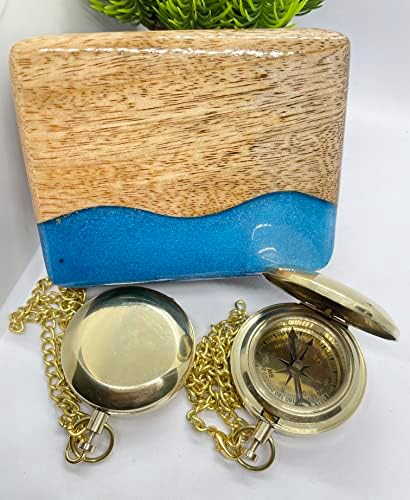 Čvrsti mesing usmjereni magnetski push dugme Kompass Nautički poklopac kompas Vintage stil s novim zaštitnim drvenim poklopcem kućišta